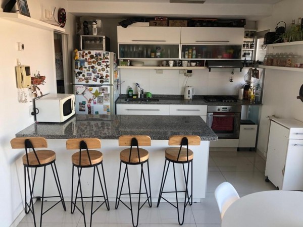 OPORTUNIDAD! CASA EN PH AL FRENTE C/ COCHERA Y JARDIN , HAEDO A 3 CUADRAS DE LA ESTACION