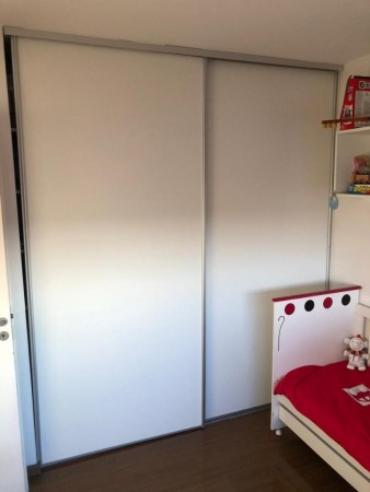 OPORTUNIDAD! CASA EN PH AL FRENTE C/ COCHERA Y JARDIN , HAEDO A 3 CUADRAS DE LA ESTACION