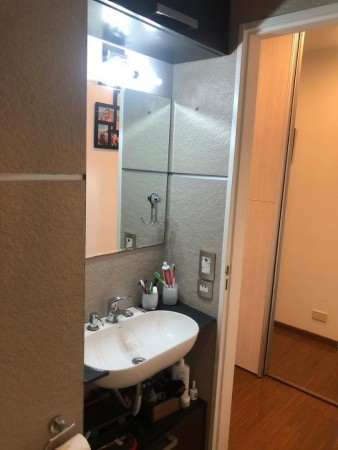 OPORTUNIDAD! CASA EN PH AL FRENTE C/ COCHERA Y JARDIN , HAEDO A 3 CUADRAS DE LA ESTACION