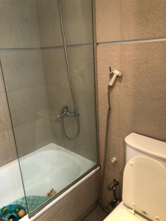 OPORTUNIDAD! CASA EN PH AL FRENTE C/ COCHERA Y JARDIN , HAEDO A 3 CUADRAS DE LA ESTACION