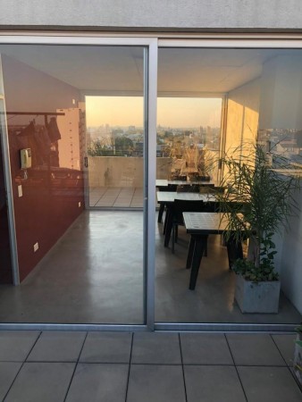 OPORTUNIDAD! CASA EN PH AL FRENTE C/ COCHERA Y JARDIN , HAEDO A 3 CUADRAS DE LA ESTACION