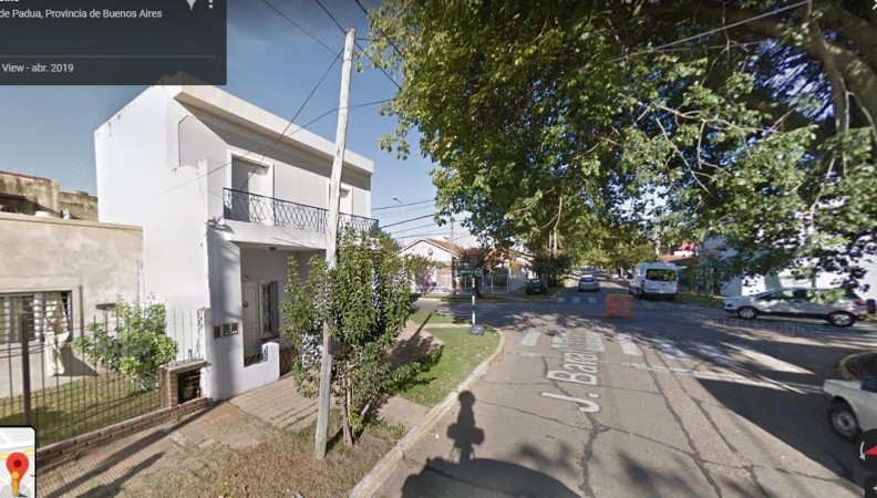 OPORTUNIDAD UNICA EN PADUA SUR! 2 CASAS EN UNA EN EL MEJOR LUGAR!! MAS UN LOCAL COMERCIAL!!