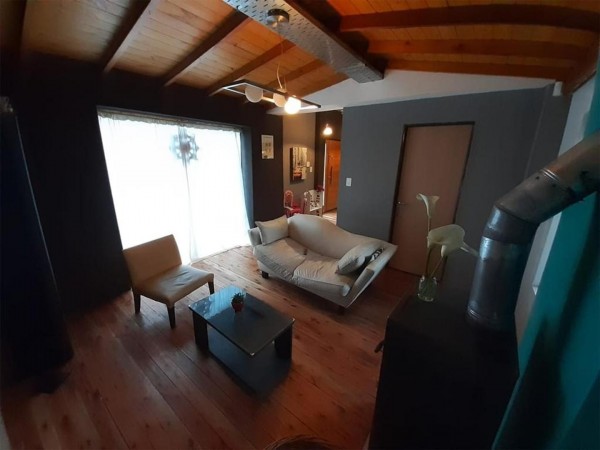 HERMOSA CASAQUINTA ESTILO CABAÑA A ESTRENAR! DISEÑO Y ESTILO,PISCINA DECK, LOTE 800M2, ZONA QUINTAS