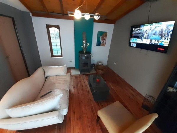 HERMOSA CASAQUINTA ESTILO CABAÑA A ESTRENAR! DISEÑO Y ESTILO,PISCINA DECK, LOTE 800M2, ZONA QUINTAS
