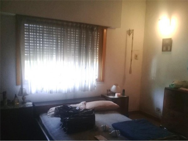 CASAQUINTA SAN ANTONIO DE PADUA C/PISCINA EN PADUA SUR A 10 CDS CENTRO,LOTE 33X62, 6 AMB.200M2