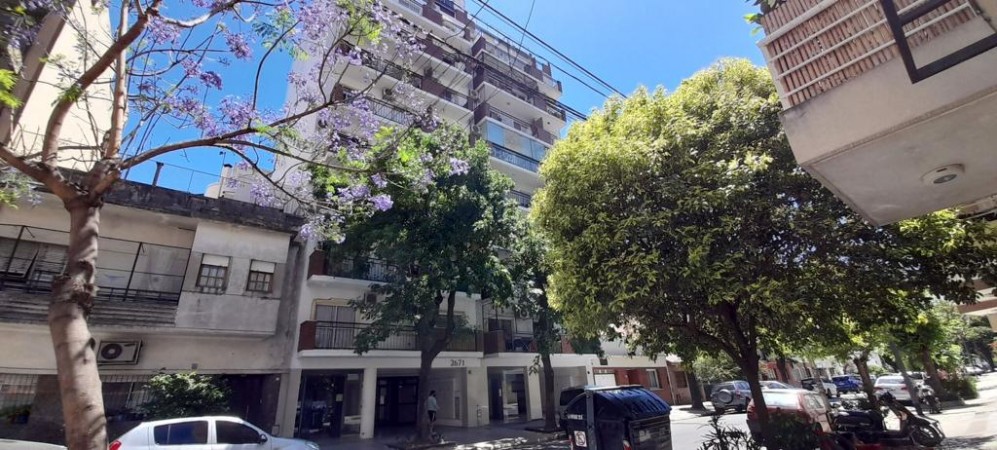 OPORTUNIDAD!! EXCELENTE PH EN VILLA LURO, 4 AMB, QUINCHO, TERRAZA, AL FRENTE!!