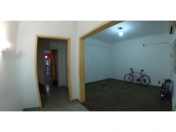 CASA 7 AMB CASTELAR CTRO 2 PTAS 240M2 LOTE 40 X 8,66, 7 AMB+GARAGE+JARDIN 20MTS*APTA EMPREND