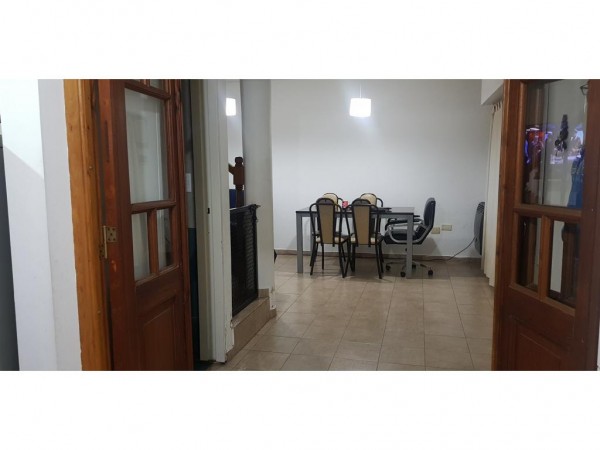 OPORTUNIDAD!!HERMOSO DÚPLEX DE 4 AMB 100M2, 2 PLANTAS,GARAGE, PATIO Y PARRILLA EN CONDOMINIO PRIVADO