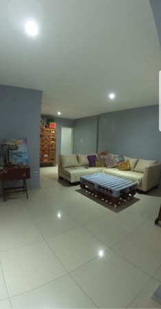 VENTA CHALET SAN ANTONIO DE PADUA  6 AMB  2 PTS TODO A NUEVO, GARAGE DOBLE, PISCINA DE 11X6 S/ LOTE DE 53 MTS DE FONDO